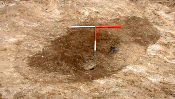 The Beaker and secondary graves prior to excavation