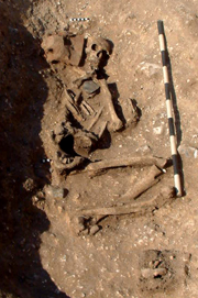 The QEQM Beaker burial