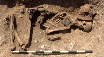 The QEQM Beaker burial